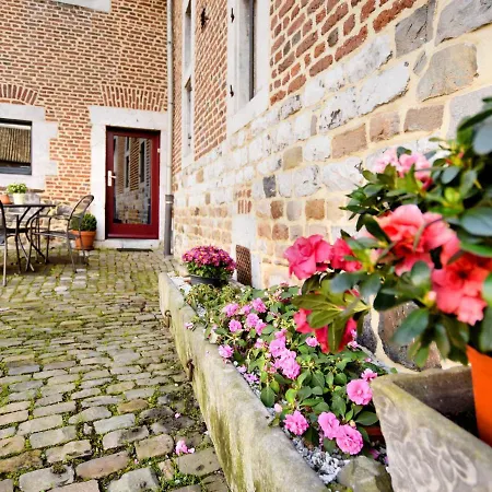 Casa vacanze Nice In A Monumental Square Farm *